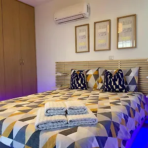 https://fat-cow-apartment-103.larnacahotels.org