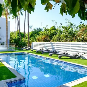Rio Gardens 2*, Ayía Nápa Chypre