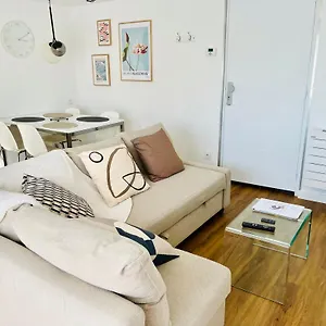Joli T2 3* 40 M2 Avec Parking Et Terrasse , Aix-les-Bains France