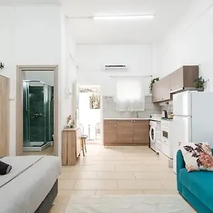 Cozy And Traditional - Ec Apartament